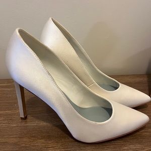 Nine West White Heels, Size 8